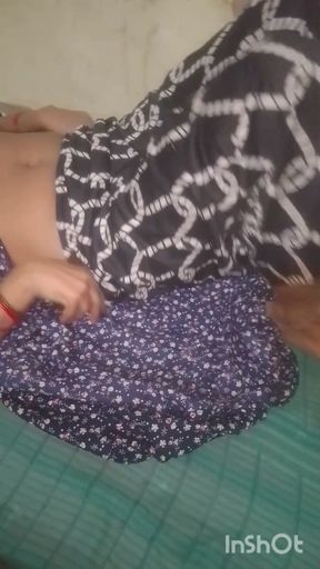 New friend ki wife ko akele room me chodne ka maza ki jab uska Pati kaam se bahar Gaya tha tab . Mujhe khush kar diya