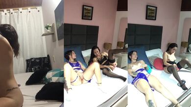 HORNY LESBIANS DILDE THEIR PUSSIES.