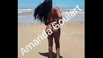 Amanda Goulart  Bem Gostosa Na Praia