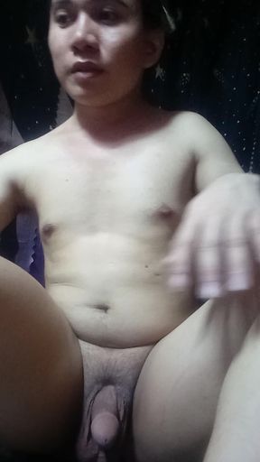 A beautiful queen is waiting for her father when he arrives at her place