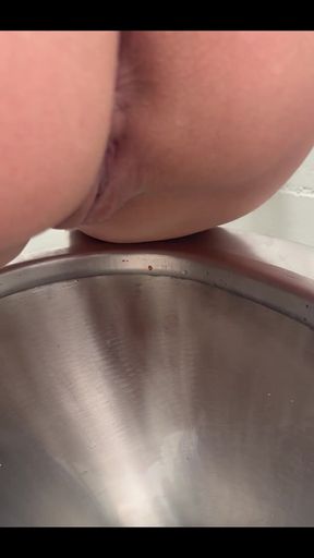 Peeing at a national park in Australia