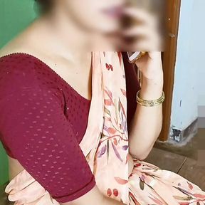 Gar me Akeli bhabhi ne apne devar ko phon karke Bulaya Hindi Audio Talking