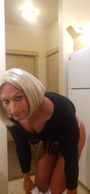 Tgirl Missy Smoking Sexy