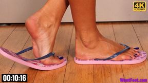 Pretty Feet in Flip Flops - 4K MP4