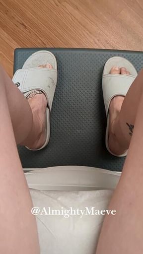 Doctor's office delay = Me bored and filming 😆