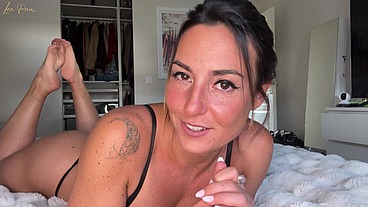 J'ai sucé jusqu'à la dernière goutte de sperme de cet abonné