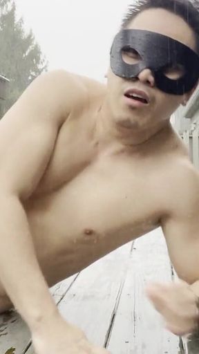 Rain-soaked Muscle Jerk Explosive Outdoor Cum Under the Storm