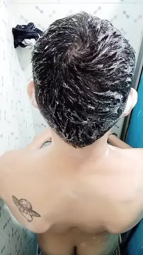 A shower with my cock out