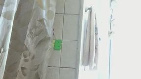 SOAPY TEARS AHH SOAP IN MY EYES IN THE SHOWER I WISH IT OUT WASH