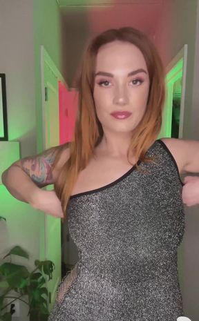 You've been asking for more try-on videos, so here is an EPIC fashion show! I try on a bunch of different outfits and lingerie.