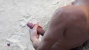 Mergulhando Pelado No Mar