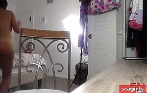 Thick Redbone Webcam Goddess With a Big Booty