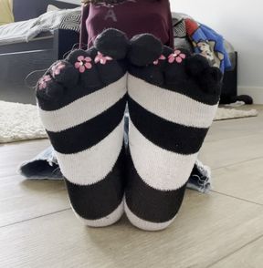 ZOOMER FEET - 12