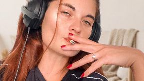 Spy on Me Smoking: Amateur Housewife in Headphones – Relaxing & Blowing Smoke for You