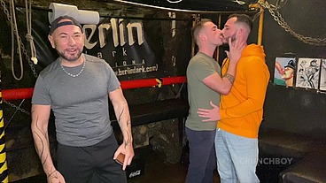4127 two sexy boys fucking in bacroom