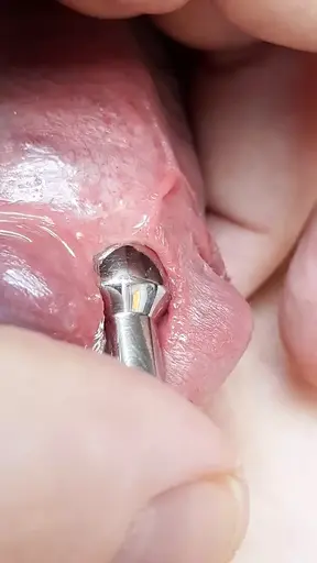 Close up cum n sounding