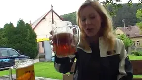 Relaxing Blowjob After Cold Beer Brings Ultimate Relief Tonight