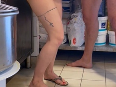 STRANGER CHALLENGE - I ask a stranger to fuck me in the