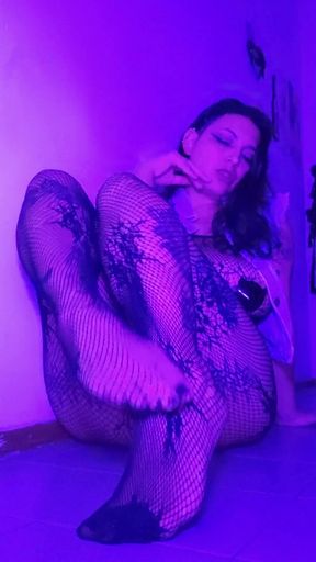 Hot feet in fishnet stockings get worshipped