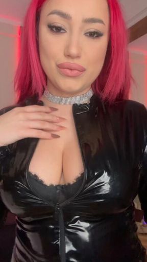 Latex & Boobs