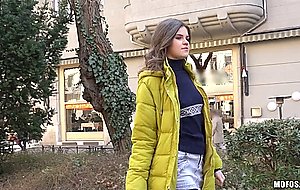 Publicpickups, anna taylor