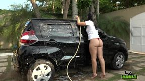 a novinha estava lavando o carro e acabou levando vara - elisa santos - ed junior