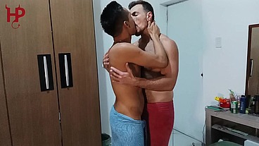 Video 10 - I found the big ass-licking boy from the HH ship in São Paulo and I spilled all the milk, damn that horny