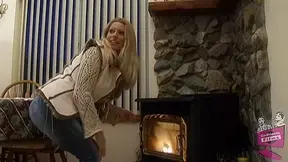 Nicole Moore & Goldie in Lesbian Seductions #05, Scene #02