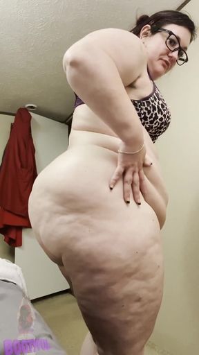 Girlfriend Farts: Sulfur, Spice, and a Smelly Surprise - 21mis - Bootyful Bella Blast
