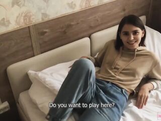 We Just Checked Into the Hotel, and That babe Just now Wanted to Screw