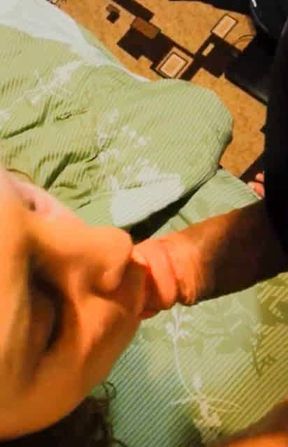 Girlfriend amateur suck