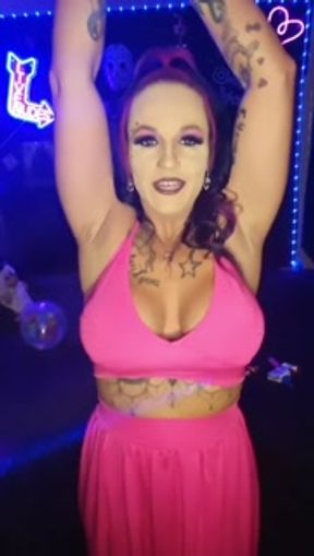 Balloon popping with her cigarette, KandyxB