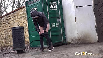 Public Portaloo by Got2Pee - where girls come to piss