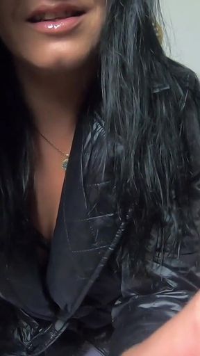 Milfycalla-masturbating and Playing with Dildos While Wearing a Long Black Raincoat 187