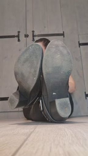 Where do you start cleaning the soles of my boots?!😏