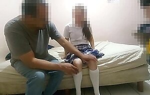 Profesor detente me duele mi chochito! la inocente teen estudiante va a casa de su maestro a