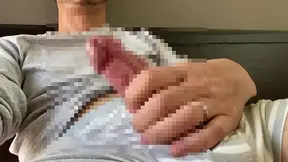 Married dude with a enormous shaft jerks it off