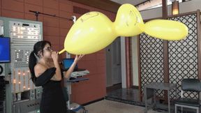 Sushii Blows a Giant Bunny Balloon (MP4 - 720p)