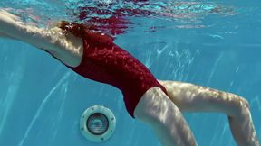 Hot mixed race teen Fernanda Releve swimming naked