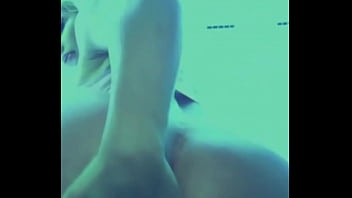 Love to rub my pussy in solarium