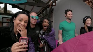 Viewers don't pay for filming outdoor pussy penetration