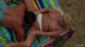 Blonde bombshell Jay Ashley takes on a big cock in wild outdoor session with Lizzy Liques