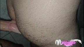 Em um banheiro com esse safado sedutor.