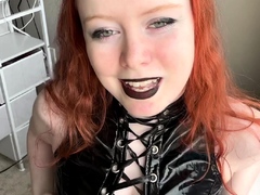 Amateur brunette ariana marie solo toying