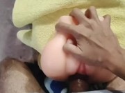 PUSSY TOY JUGUETE SEXUAL COGIDO POR MI VERGA ENORME