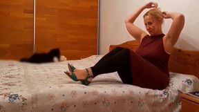 Amateur Blonde Mature Wife Enjoys Oral Sex