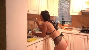 lia ponce jugando en mi cocina te hara venir en segundos