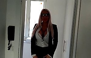 Daniela cora hansson, ich besichtigte eine wohnung und