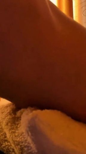 Rubbing Dick on Pillow Like Doggy Style /solo