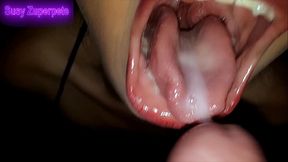 QUICKIES Semen en boca de Susy 02